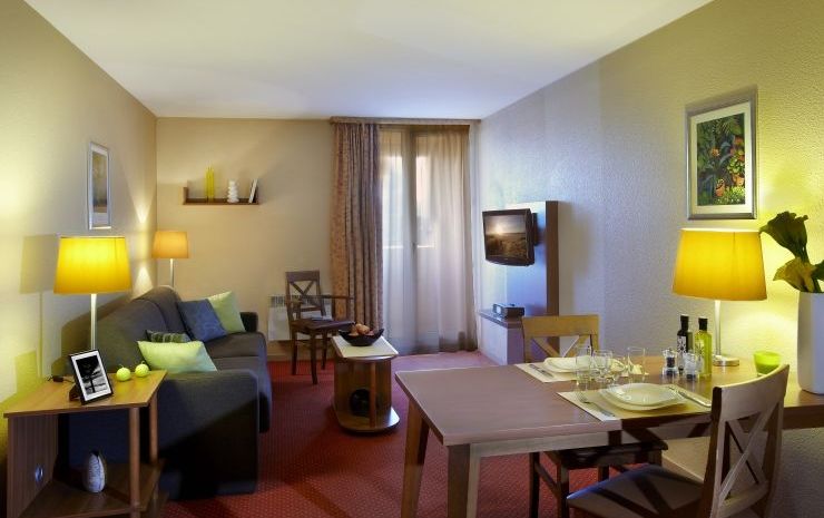 Citadines Centre Meriadeck Bordeaux Exteriör bild
